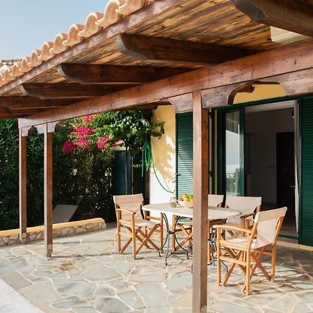 Villa Flisvos Marathias  Exterior photo